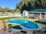 Wiederverkauf - VILLA -
VILLAMARTÍN - Costa Blanca