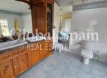 Revente - VILLA -
ORIHUELA - Inland