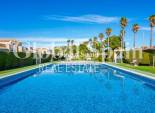 Resale - House -
TORREVIEJA - La Siesta