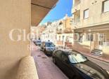 Wiederverkauf - WOHNUNG -
TORREVIEJA - La Mata pueblo