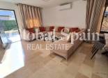 Resale - HOUSE -
TORREVIEJA - Center
