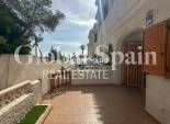 Venta - CASA -
PLAYA FLAMENCA - Costa Blanca