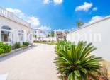 Revente - VILLA -
TORREVIEJA - Torreta