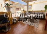 Wiederverkauf - HAUS -
TORREVIEJA - La Florida