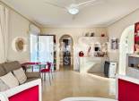 Wederverkoop - VILLA -
CIUDAD QUESADA