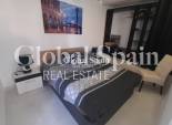 Wederverkoop - VILLA -
CIUDAD QUESADA