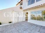 Revente - APPARTEMENT -
ORIHUELA - Inland