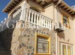 Wiederverkauf - VILLA -
LA ZENIA - Costa Blanca