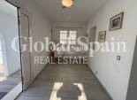 Resale - VILLA -
VILLAMARTÍN - Costa Blanca