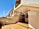 Wiederverkauf - WOHNUNG -
LA ZENIA - Costa Blanca