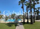 Wiederverkauf - WOHNUNG -
LA ZENIA - Costa Blanca