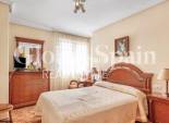 Wiederverkauf - WOHNUNG -
TORREVIEJA - Playa del cura