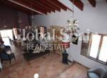 Resale - HOUSE -
ORIHUELA - Inland