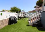 Wederverkoop - VILLA -
Orihuela Costa - Villamartin