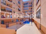 Wiederverkauf - WOHNUNG -
TORREVIEJA - Center