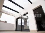 Nowo zbudowane - DOM -
ORIHUELA COSTA - 