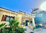 Wederverkoop - VILLA -
DAYA VIEJA - Costa Blanca Sur