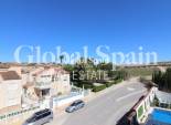 Wederverkoop - VILLA -
San Miguel de Salinas - Lake View Mansions
