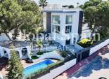 Wederverkoop - VILLA -
LOS BALCONES - LOS ALTOS - Costa Blanca