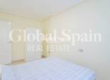 Wederverkoop - VILLA -
ALICANTE - El Campello