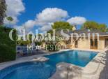 Resale - VILLA -
ORIHUELA COSTA - Costa Blanca