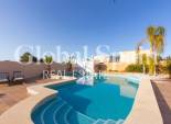 Venta - Villa -
TORREVIEJA - LOS BALCONES - LOS ALTOS
