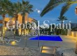 Wederverkoop - VILLA -
ALFAZ DEL PI - Costa Blanca