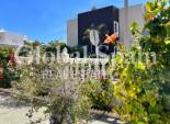 Wederverkoop - HUIS -
TORREVIEJA - La Mata