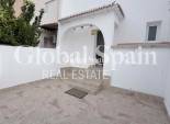 Resale - HOUSE -
TORREVIEJA - Costa Blanca