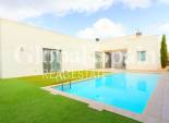 Resale - HOUSE -
BENIJÓFAR - Costa Blanca