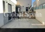 Resale - VILLA -
CIUDAD QUESADA