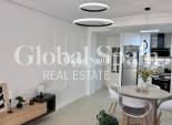 Revente - APPARTEMENT -
TORREVIEJA - Estacion de autobuses