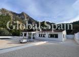 Neubau - VILLA -
PENÀGUILA - El Olivar