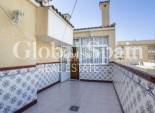 Venta - CASA -
LOS ALCÁZARES