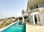 Resale - VILLA -
CIUDAD QUESADA