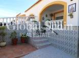 Resale - APARTMENT -
TORREVIEJA - El limonar