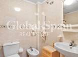 Wiederverkauf - WOHNUNG -
TORREVIEJA - Playa del cura