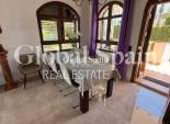 Revente - VILLA -
ORIHUELA - Inland
