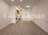 Wiederverkauf - WOHNUNG -
TORREVIEJA - Playa del Cura