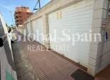 Revente - AIRE DE STATIONNEMENT / GARAGE -
PILES - Playa