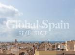 Wederverkoop - Begane grond -
TORREVIEJA - Centro