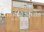 Resale - HOUSE -
TORREVIEJA - Playa De Los Náufragos