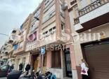 Resale - APARTMENT -
TORREVIEJA - Center