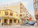 Resale - APARTMENT -
TORREVIEJA - Centro-Muelle Pesquero