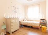 Odsprzedaż - Apartament -
