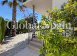 Wederverkoop - VILLA -
CIUDAD QUESADA