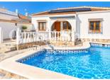 Resale - VILLA -
TORREVIEJA - Costa Blanca