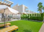 Revente - VILLA -
ORIHUELA COSTA - VILLAMARTÍN