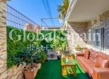 Resale - HOUSE -
TORREVIEJA - Nueva Torrevieja
