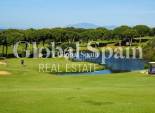 Nieuwbouw - APPARTEMENT -
MARBELLA - Cabopino Golf